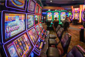 The philosophy of the spin: A gambler's complete guide to wheel strategy
