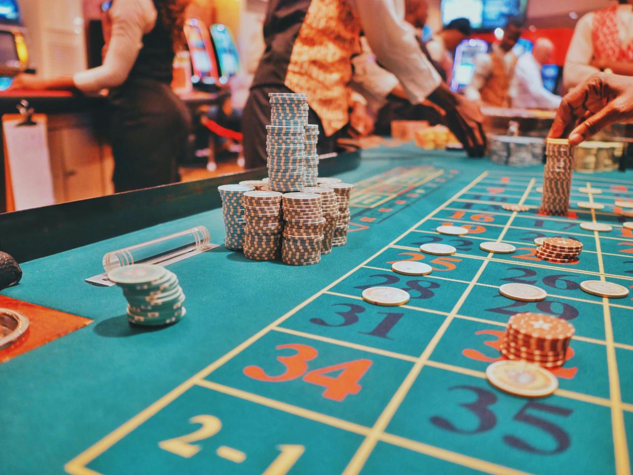 Uncover genius ways to stretch your gambling budget on a casino journey