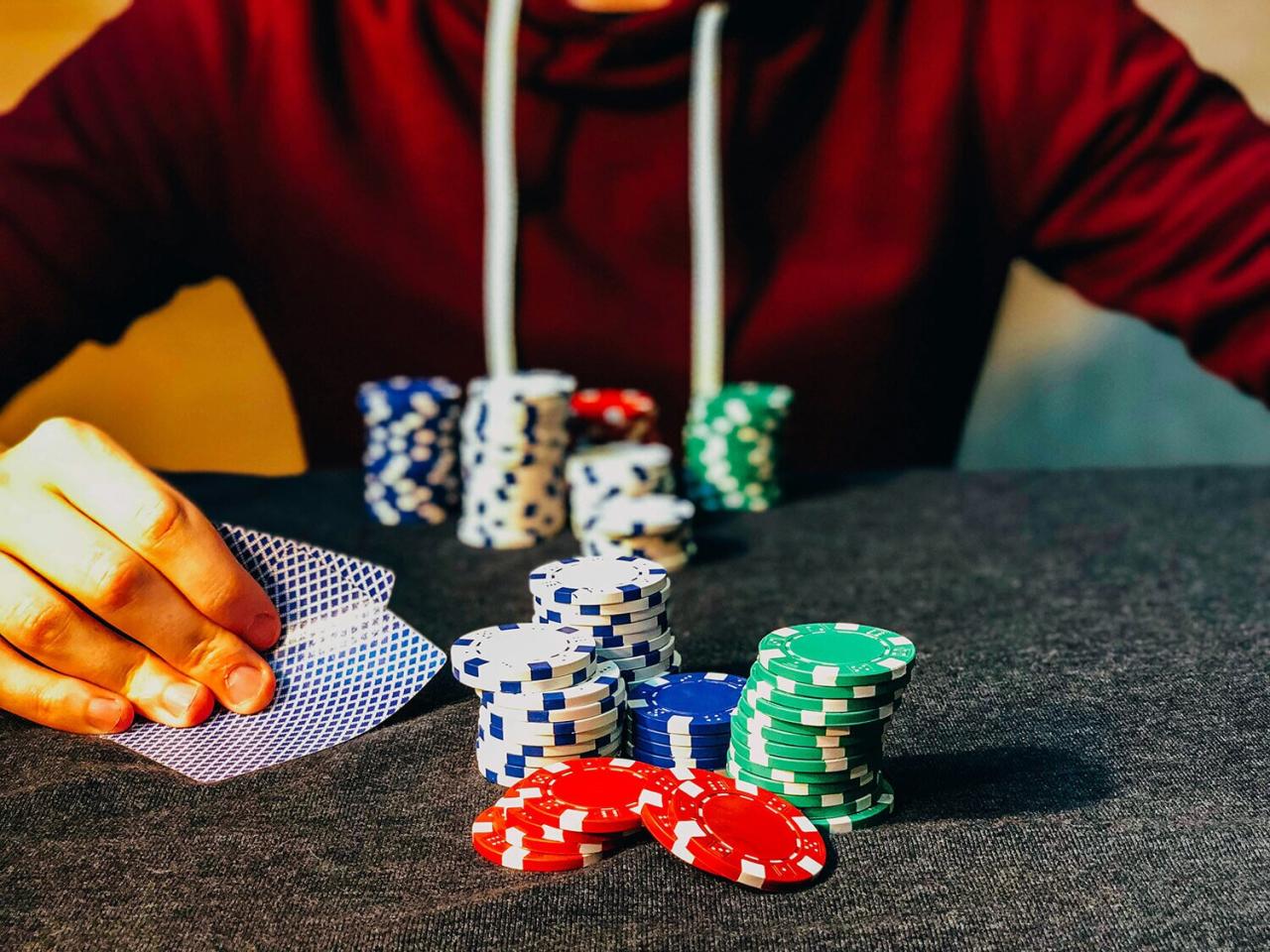 Polish your gambling skills and savor Slotoro Casino's wins
